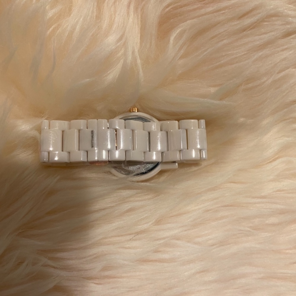 Watch - Picture 4 of 6